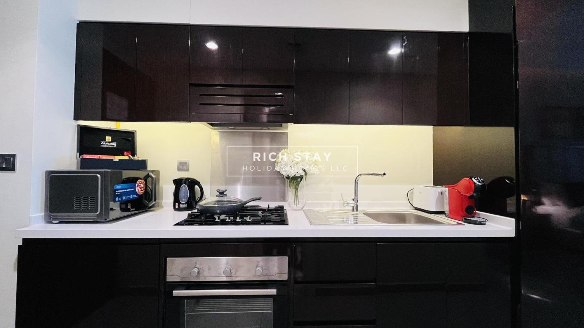 Apartment Modern Loft In Damac Majestine,business Bay Dubai