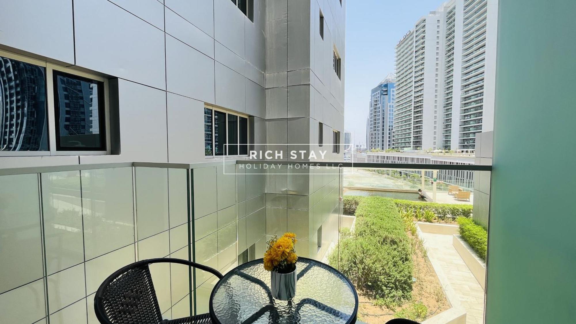 Apartment Modern Loft In Damac Majestine,business Bay *